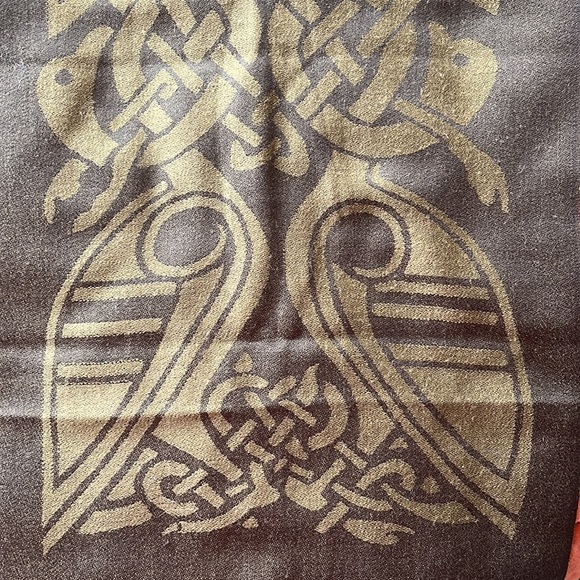 Irish Scarf Olive Green Evergreen Wool Celtic Knot Bird Traditional Design - Picture 7 of 16